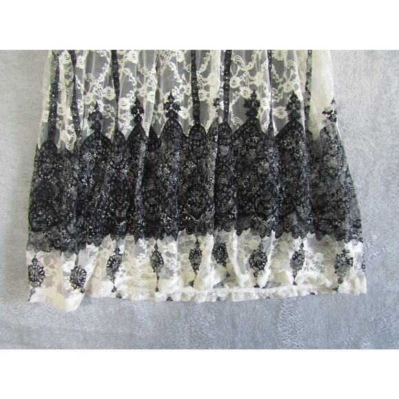 NY Collection Lace Blouse Women’s M Black White Sheer Floral Overlay READ - Picture 3 of 9